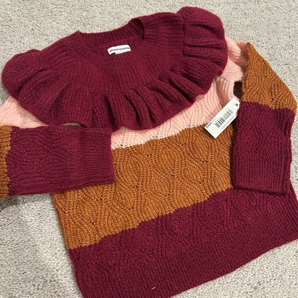 Amazon Essentials Other - Amazon essentials 2T sweater